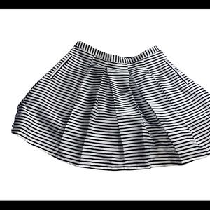 FOREVER 21 pleated A-line skirt size large high waisted